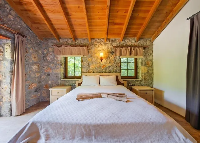 Albavis-10-person Conservative In Kayakoy,