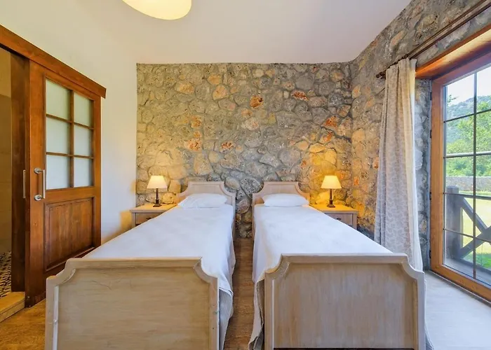 Albavis-10-person Conservative In Kayakoy, *