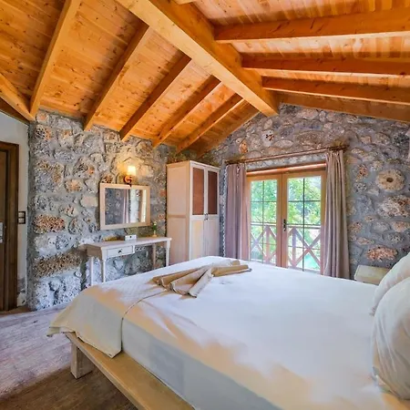 Сasa de vacaciones Albavis-10-person Conservative In Kayakoy, *